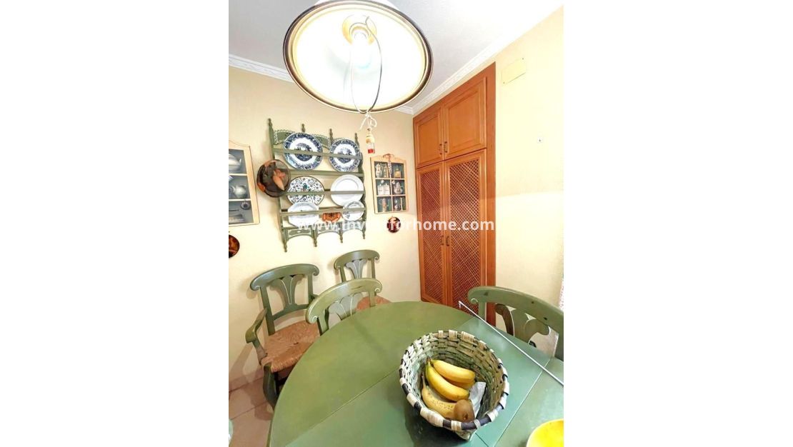 Reventa - Apartamento - Torrevieja - Estacion De Autobuses