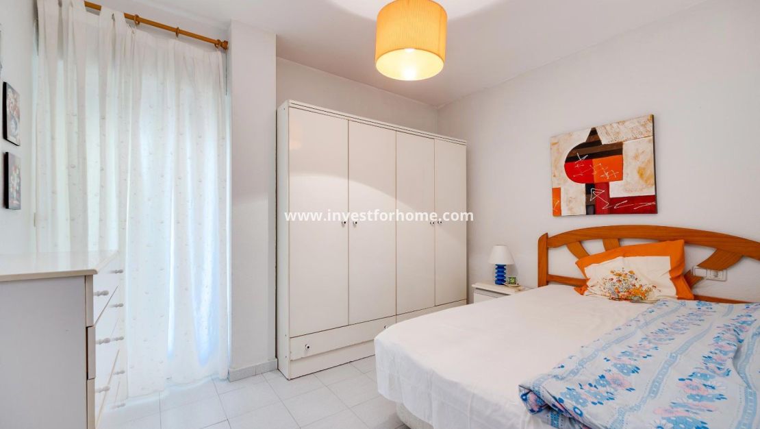 Reventa - Apartamento - Torrevieja - Estacion De Autobuses