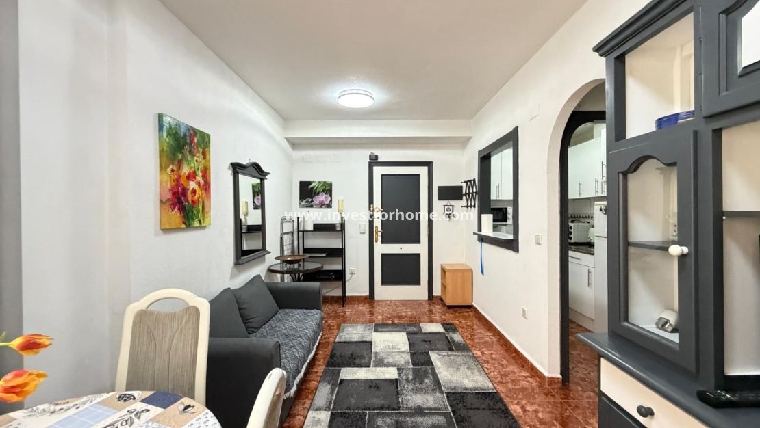 Reventa - Apartamento - Torrevieja - Estacion De Autobuses