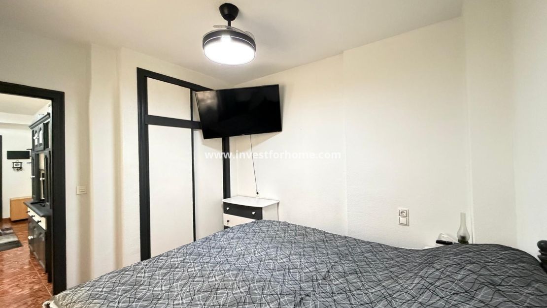 Reventa - Apartamento - Torrevieja - Estacion De Autobuses