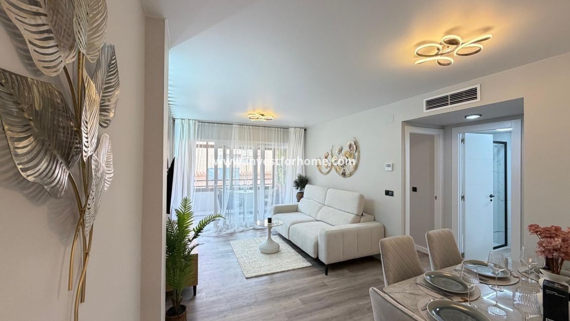Reventa - Apartamento - Torrevieja - Estacion De Autobuses