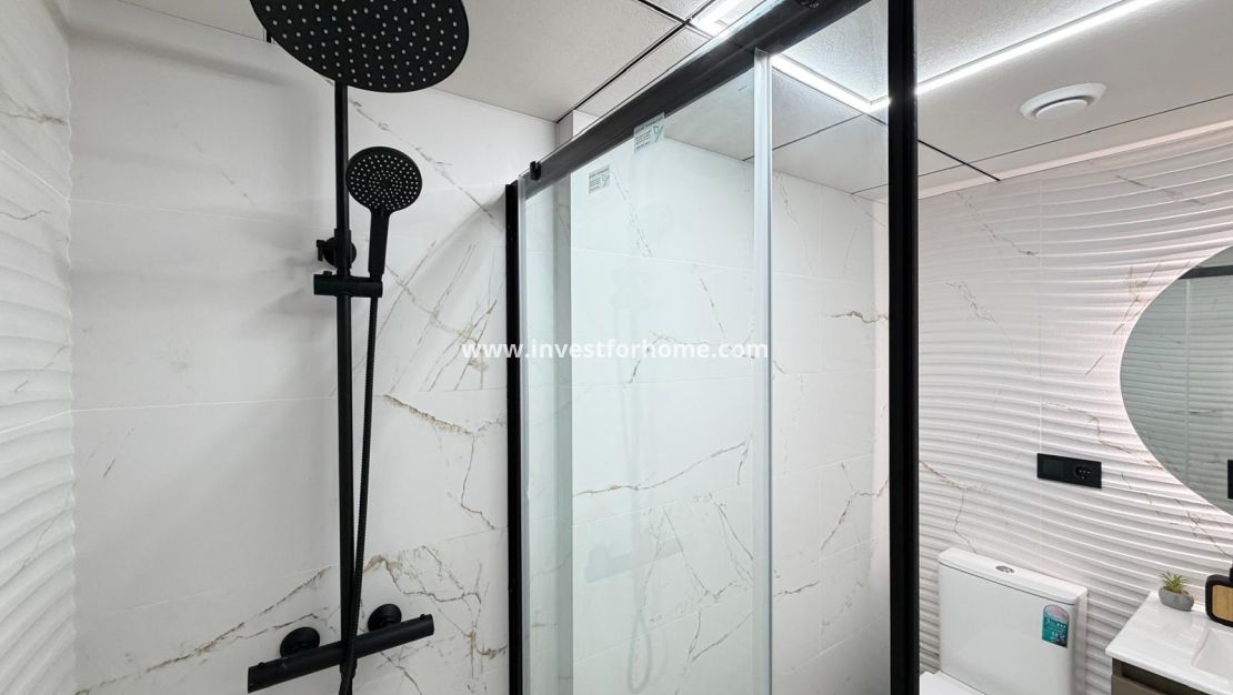 Reventa - Apartamento - Torrevieja - Estacion De Autobuses