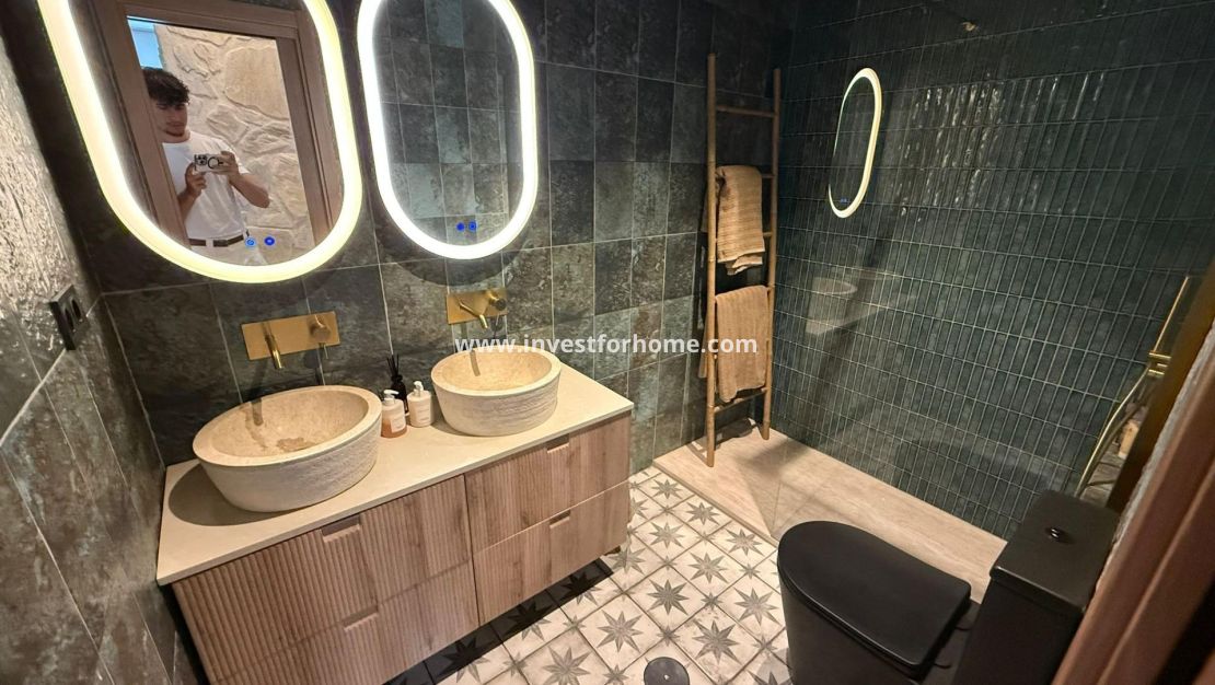 Reventa - Apartamento - Torrevieja - Estacion De Autobuses