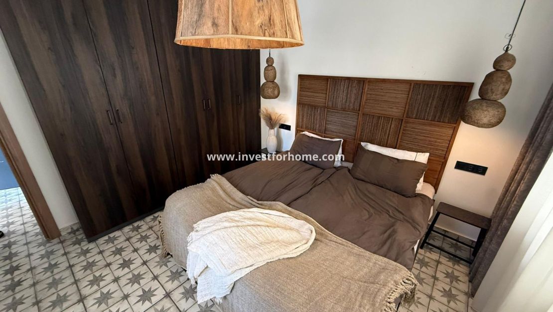 Reventa - Apartamento - Torrevieja - Estacion De Autobuses