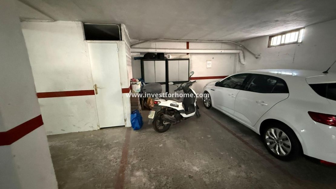 Reventa - Apartamento - Torrevieja - Estacion De Autobuses
