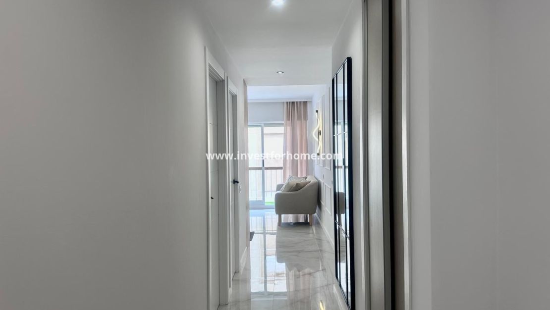 Reventa - Apartamento - Torrevieja - Estacion De Autobuses