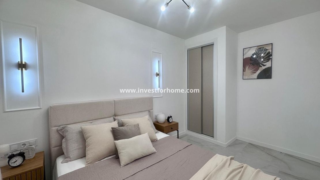 Reventa - Apartamento - Torrevieja - Estacion De Autobuses