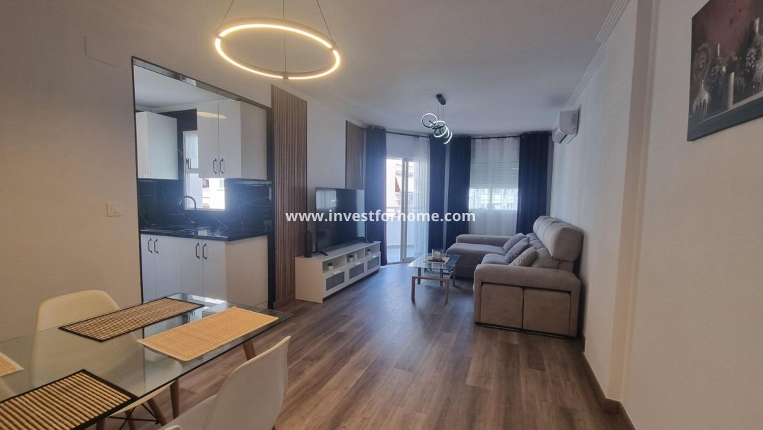Reventa - Apartamento - Torrevieja - Estacion De Autobuses