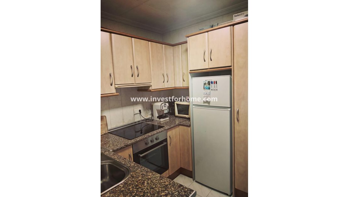 Reventa - Apartamento - Torrevieja - Estacion De Autobuses