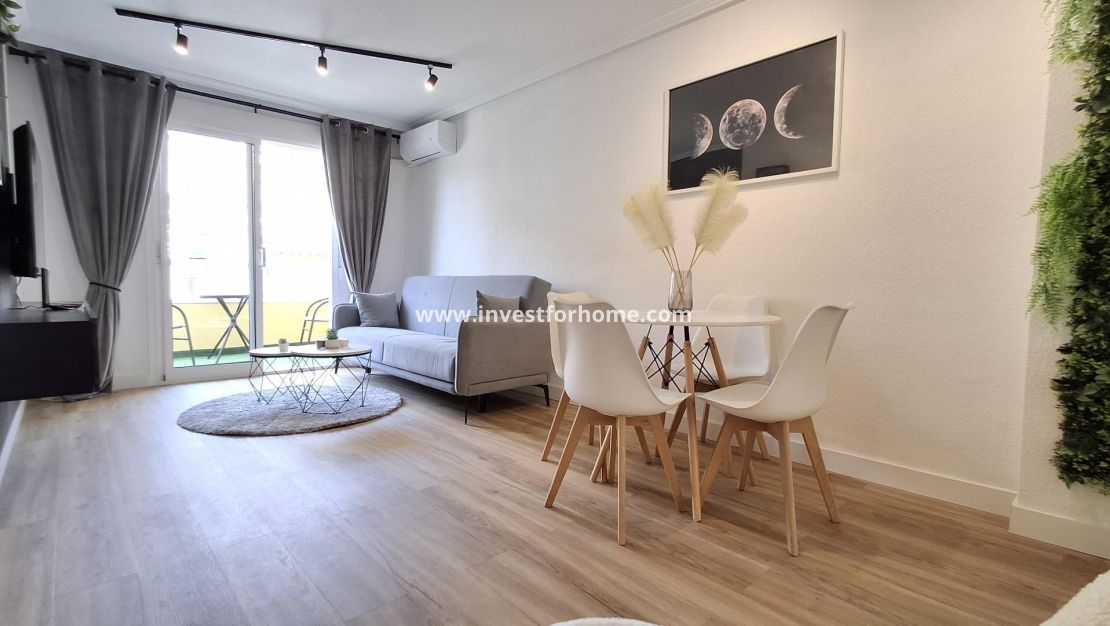 Reventa - Apartamento - Torrevieja - Estacion De Autobuses