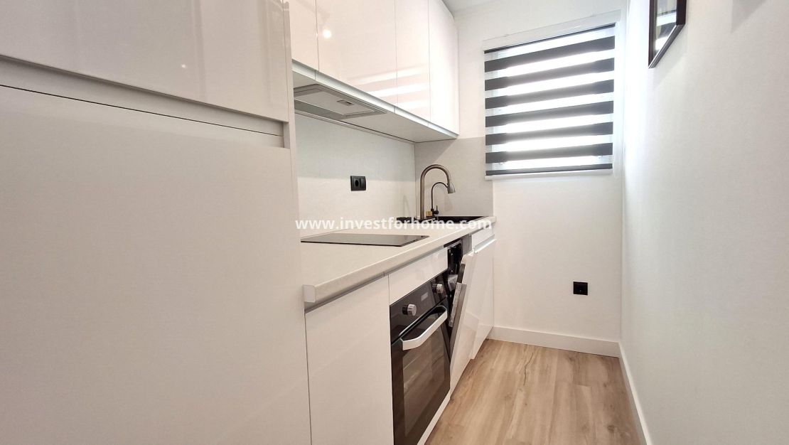 Reventa - Apartamento - Torrevieja - Estacion De Autobuses