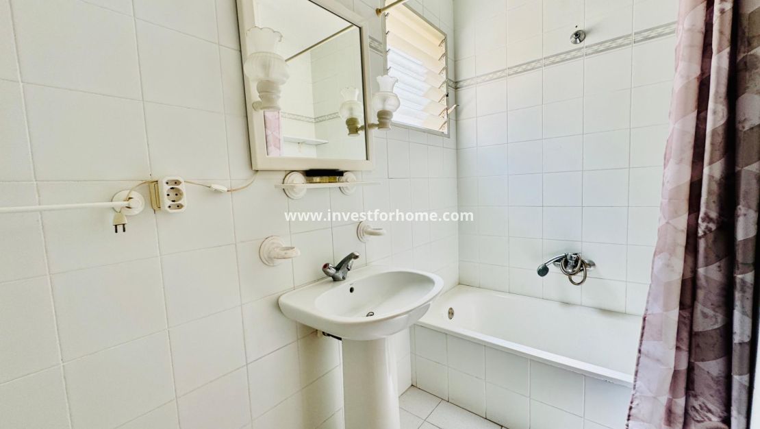 Reventa - Apartamento - Torrevieja - Estacion De Autobuses