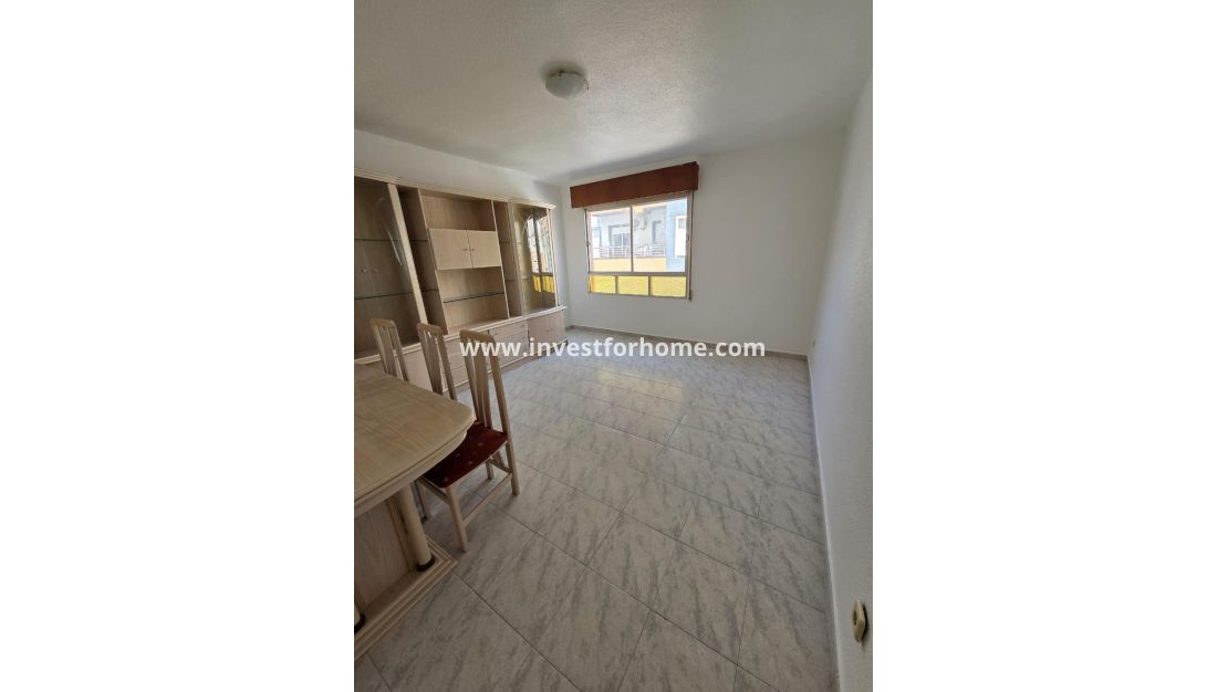 Reventa - Apartamento - Torrevieja - Las Piscinas Naturales