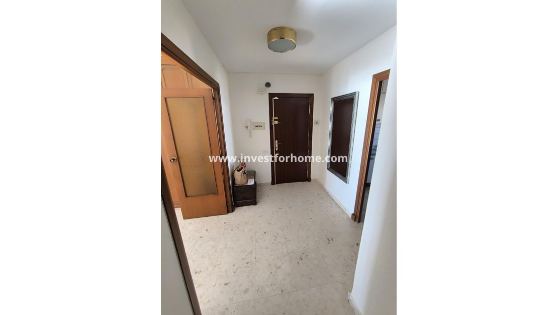 Reventa - Apartamento - Torrevieja - Las Piscinas Naturales