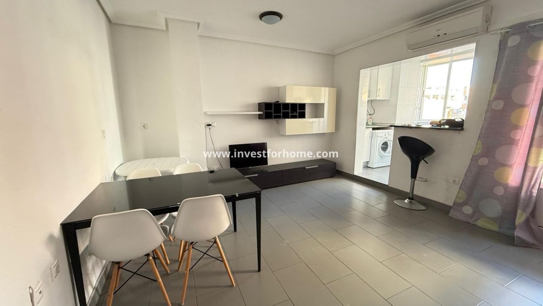 Reventa - Apartamento - Torrevieja - Las Piscinas Naturales