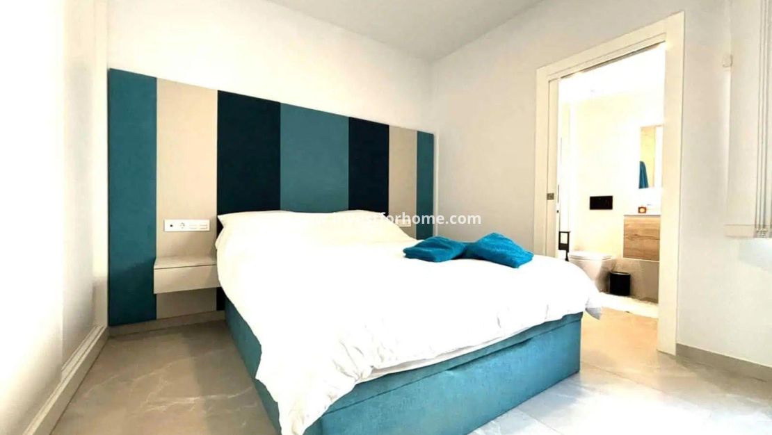 Reventa - Apartamento - Torrevieja - Las Piscinas Naturales