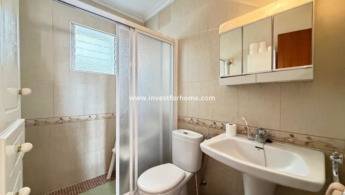 Reventa - Apartamento - Torrevieja - Las Piscinas Naturales