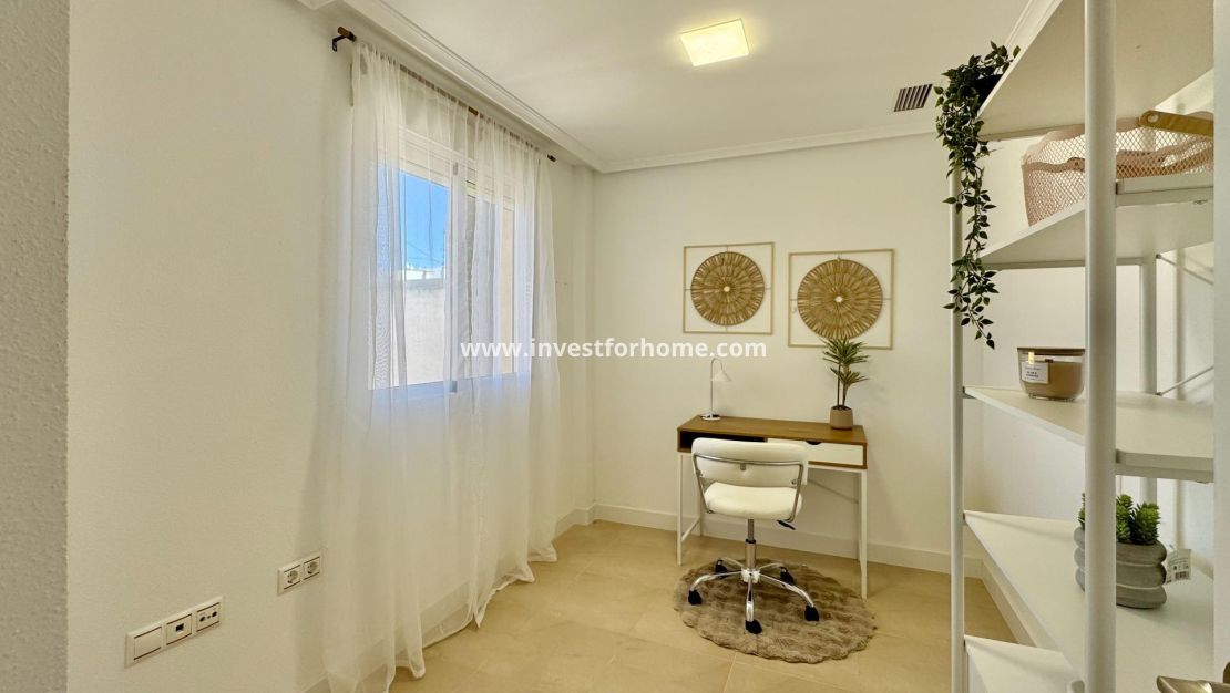 Reventa - Apartamento - Torrevieja - PARQUE DE LAS NACIONES