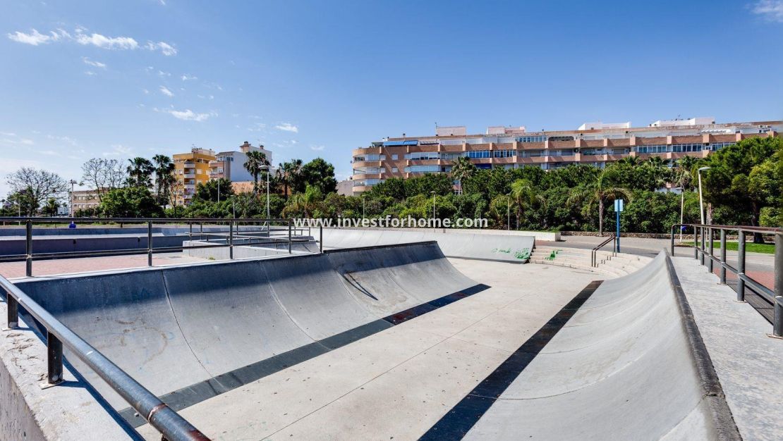 Reventa - Apartamento - Torrevieja - PARQUE DE LAS NACIONES