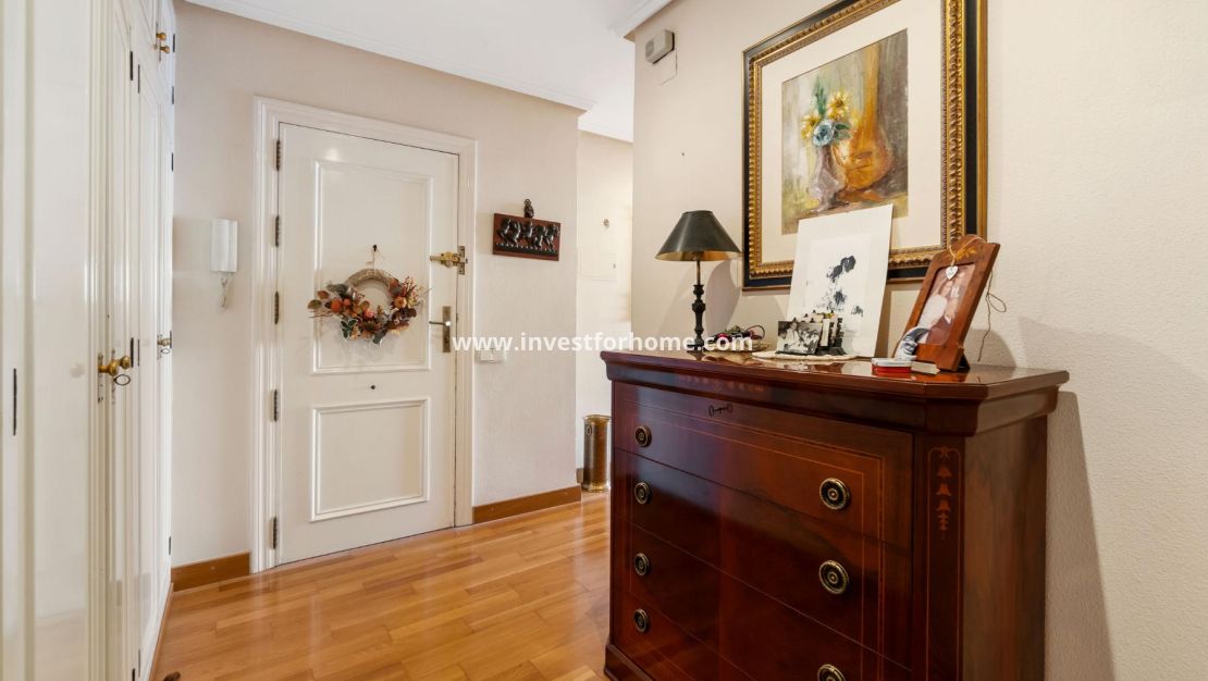 Reventa - Apartamento - Torrevieja - Piscinas naturales