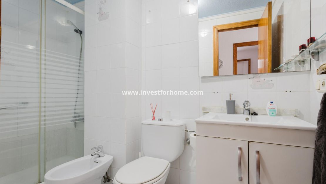 Reventa - Apartamento - Torrevieja - Playa de La Acequion