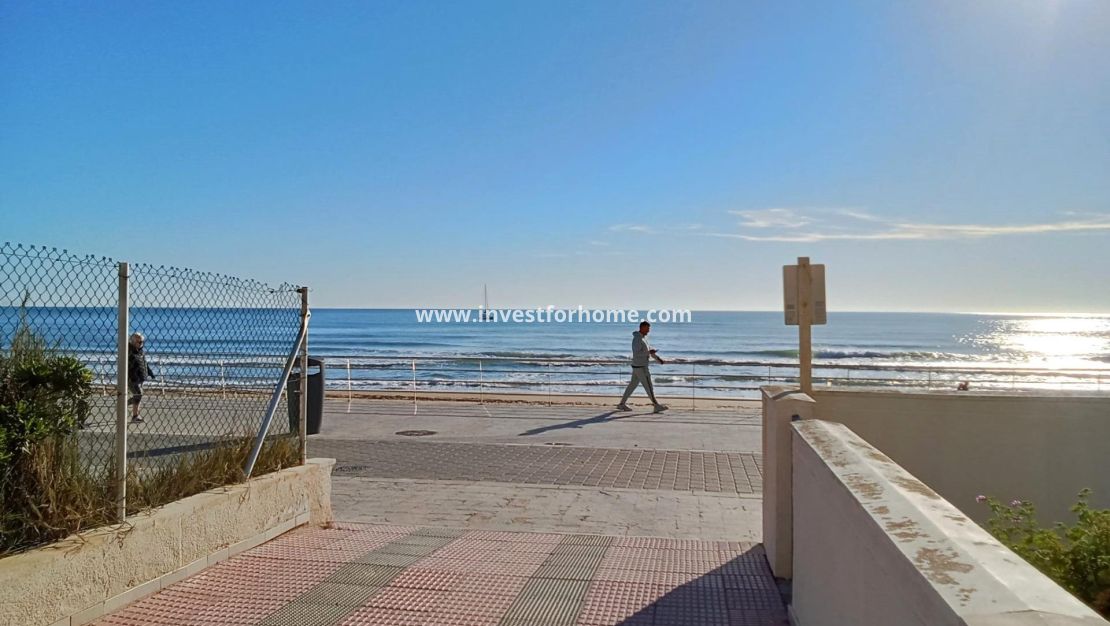 Reventa - Apartamento - Torrevieja - Playa De La Mata