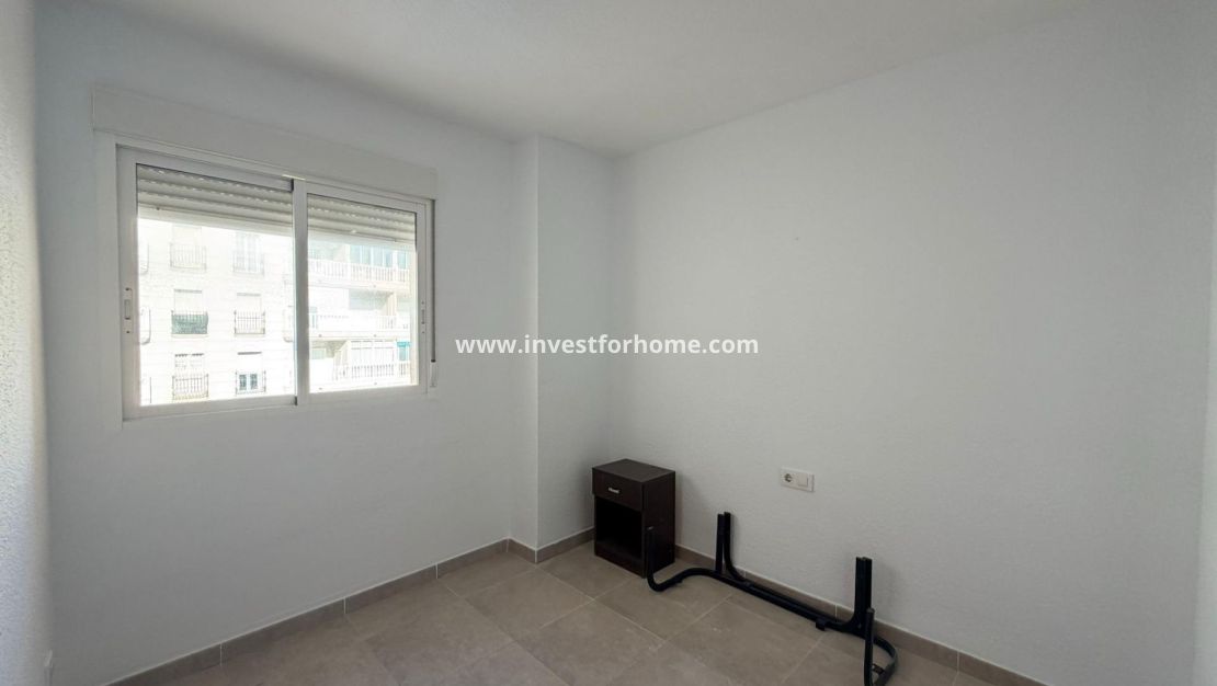 Reventa - Apartamento - Torrevieja - Playa de los Locos