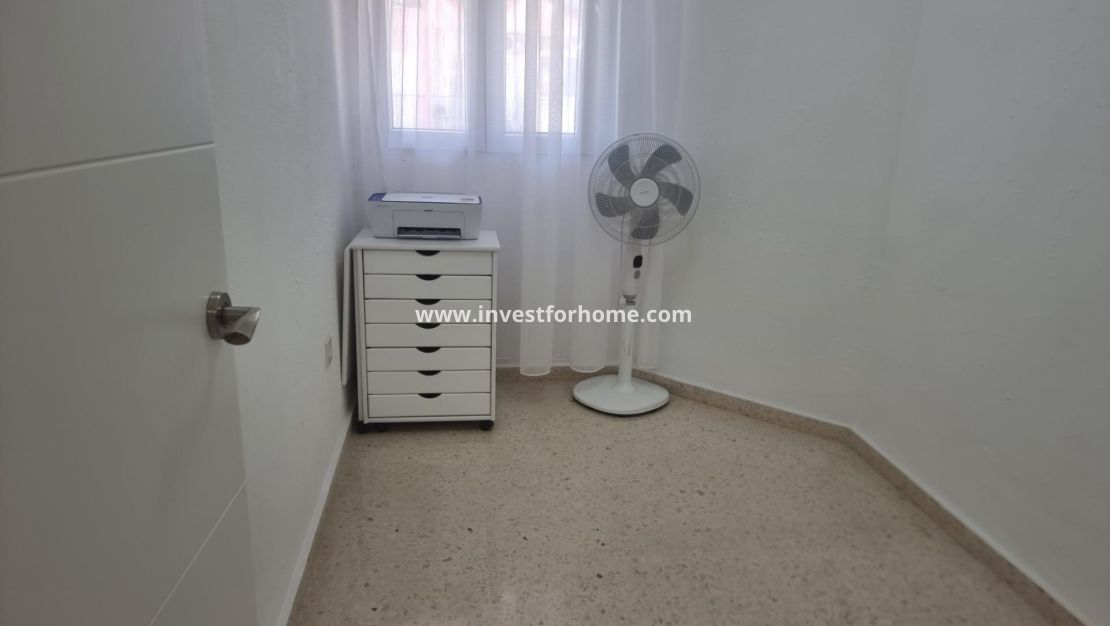 Reventa - Apartamento - Torrevieja - Playa de los Locos