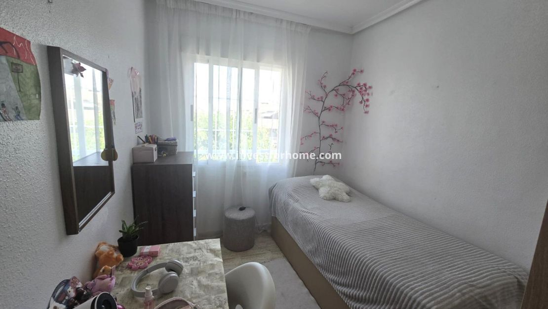 Reventa - Apartamento - Torrevieja - Playa de los Locos