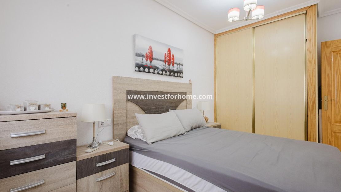 Reventa - Apartamento - Torrevieja - Playa del Acequión