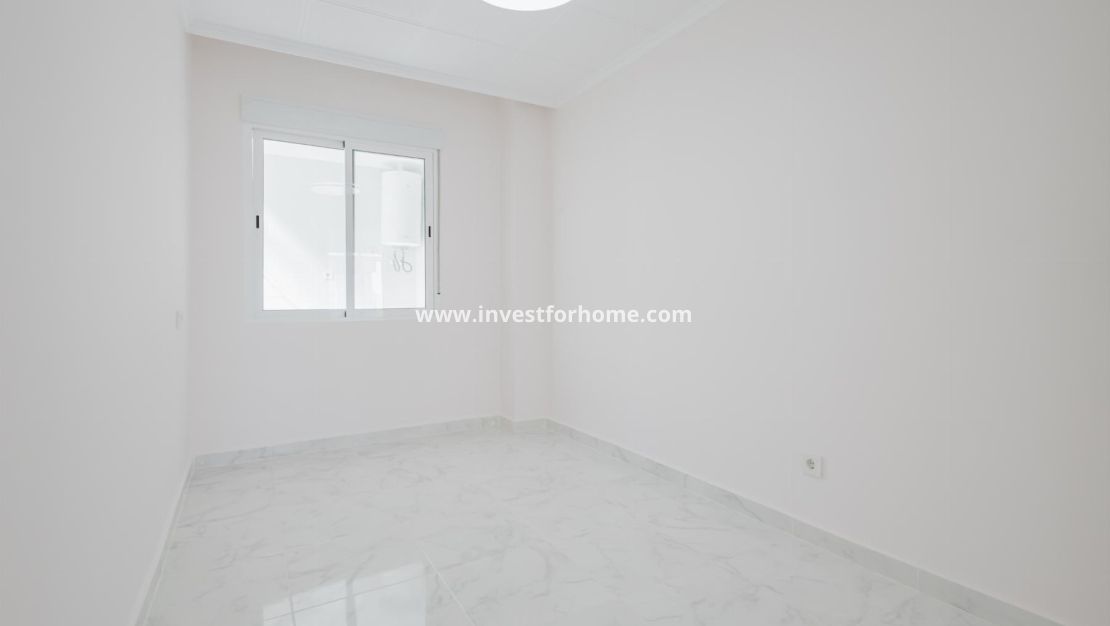 Reventa - Apartamento - Torrevieja - Playa del Acequión