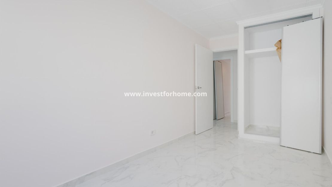 Reventa - Apartamento - Torrevieja - Playa del Acequión