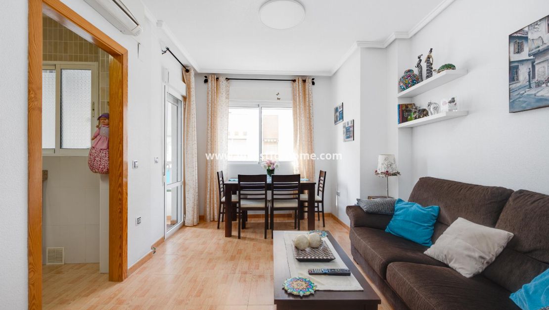 Reventa - Apartamento - Torrevieja - Playa del Acequión