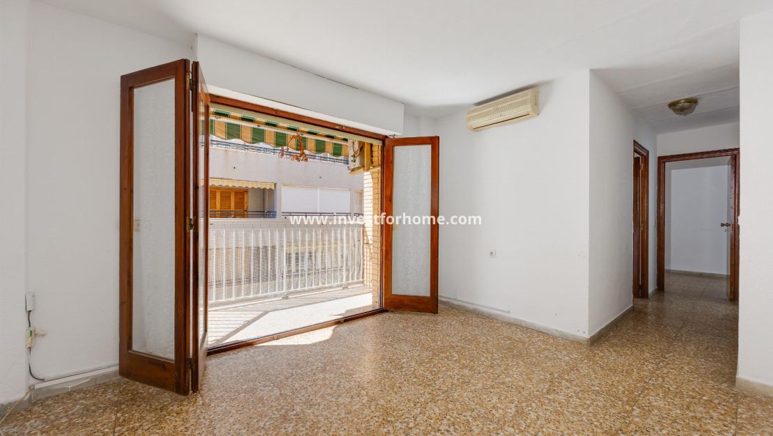 Reventa - Apartamento - Torrevieja - Playa del Acequión