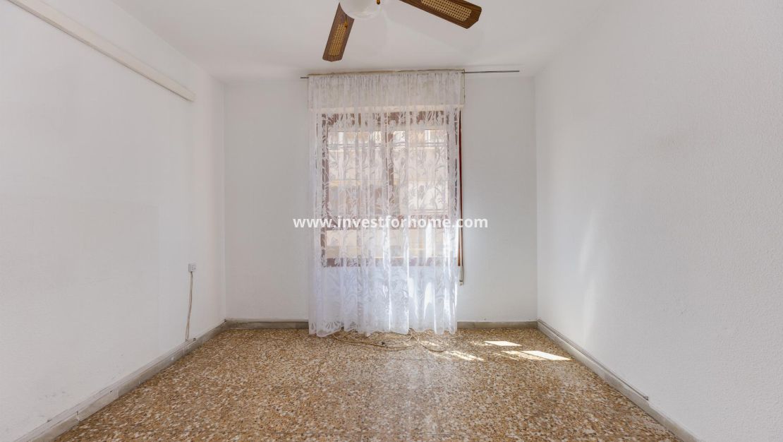 Reventa - Apartamento - Torrevieja - Playa del Acequión