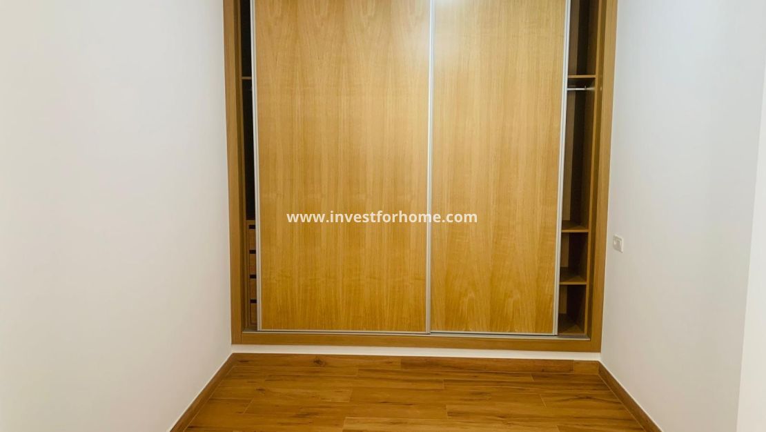 Reventa - Apartamento - Torrevieja - Playa del Cura