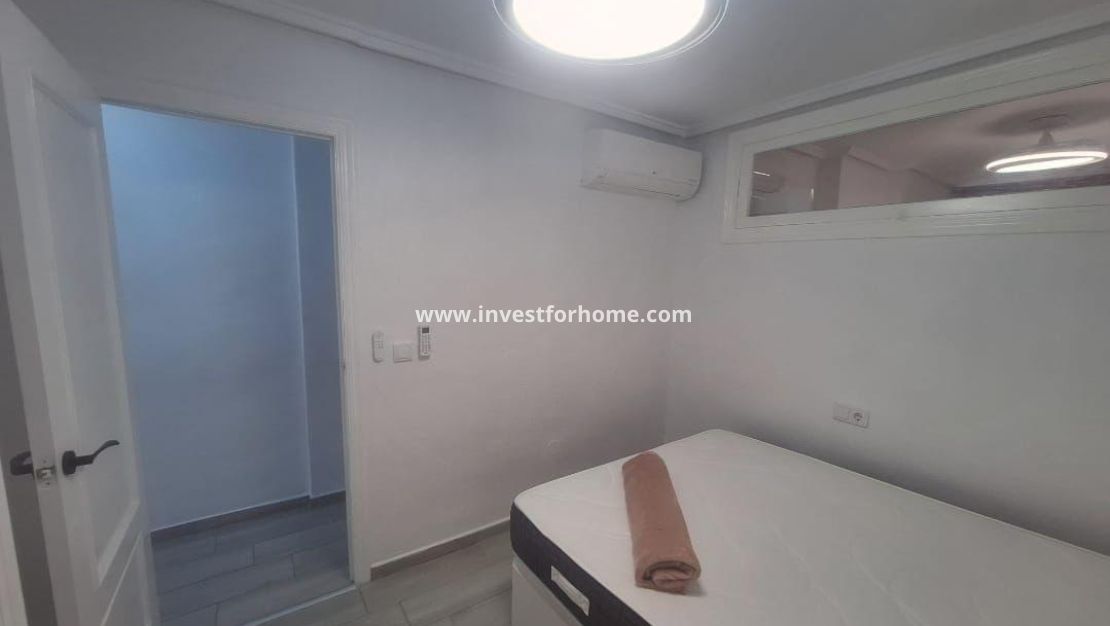 Reventa - Apartamento - Torrevieja - Playa del Cura