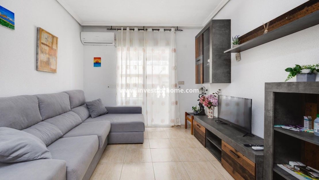 Reventa - Apartamento - Torrevieja - Playa del Cura