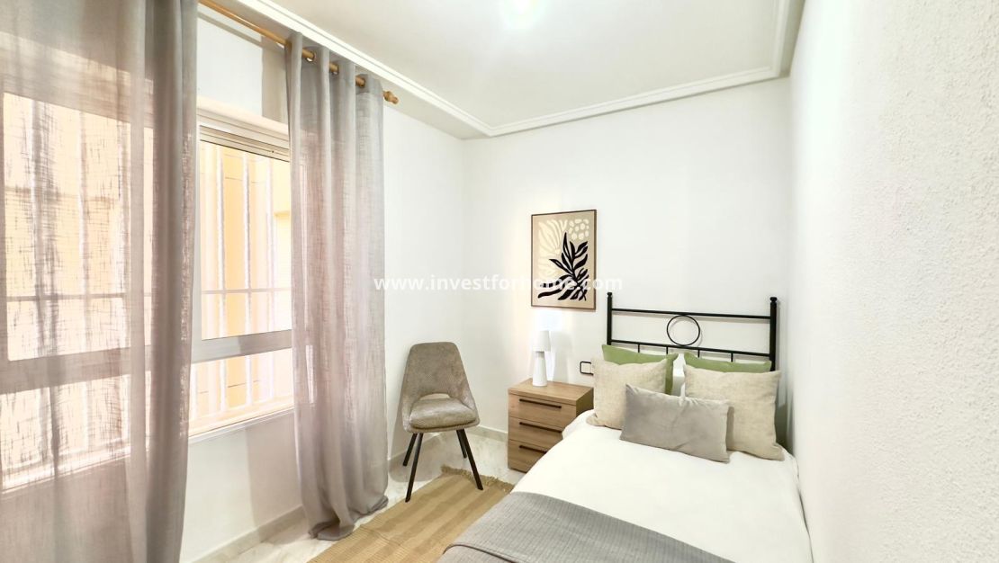 Reventa - Apartamento - Torrevieja - Playa del Cura