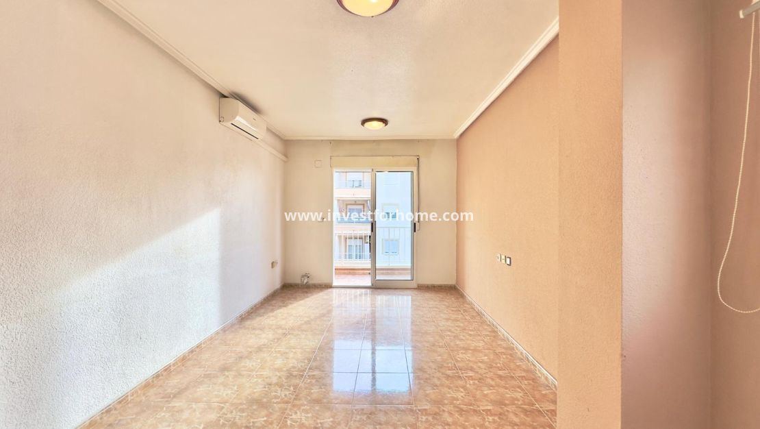 Reventa - Apartamento - Torrevieja - Playa del Cura