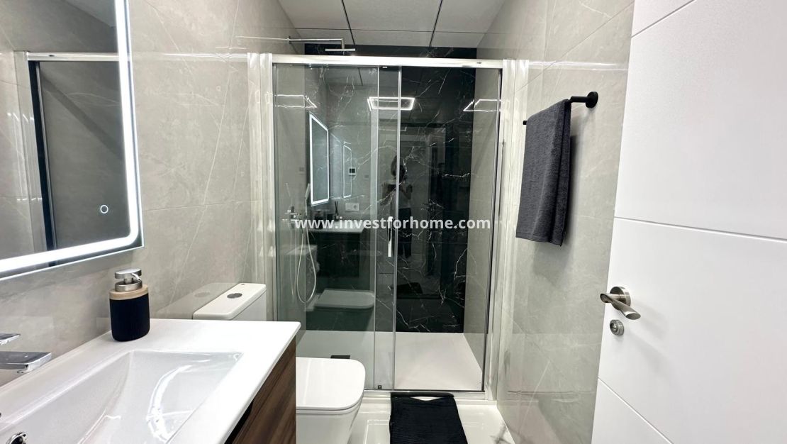 Reventa - Apartamento - Torrevieja - Playa del Cura