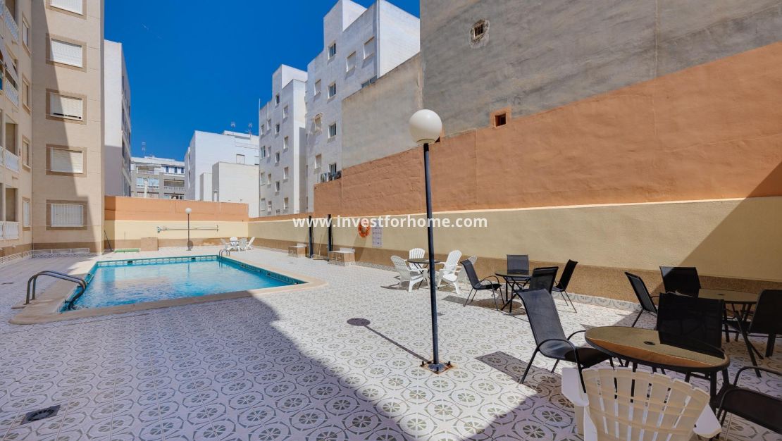 Reventa - Apartamento - Torrevieja - Playa del Cura