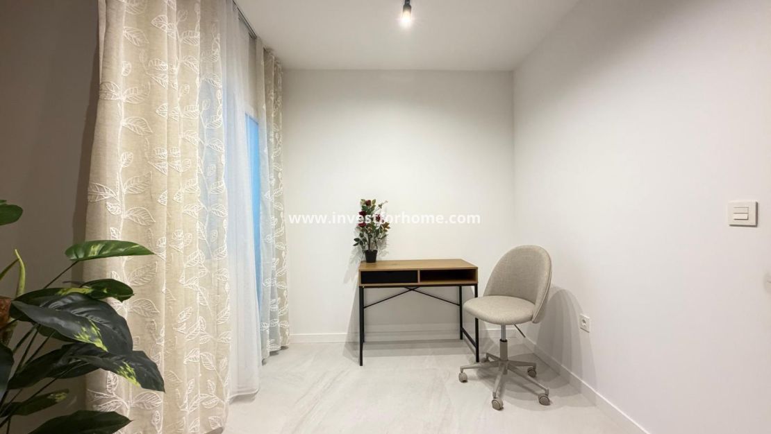 Reventa - Apartamento - Torrevieja - Playa del Cura