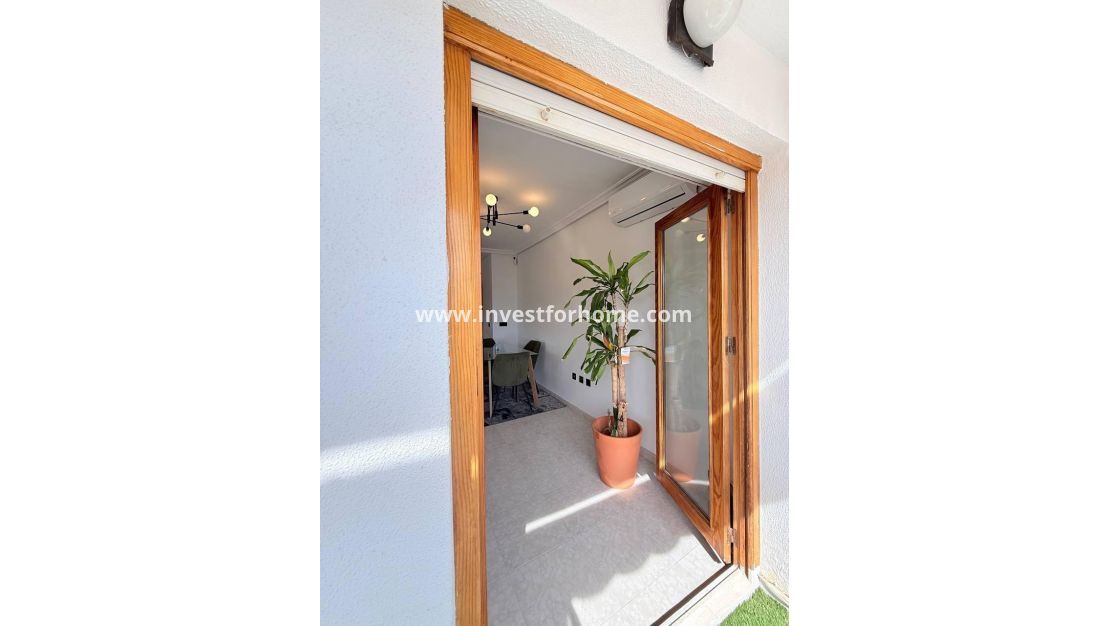 Reventa - Apartamento - Torrevieja - Playa del Cura