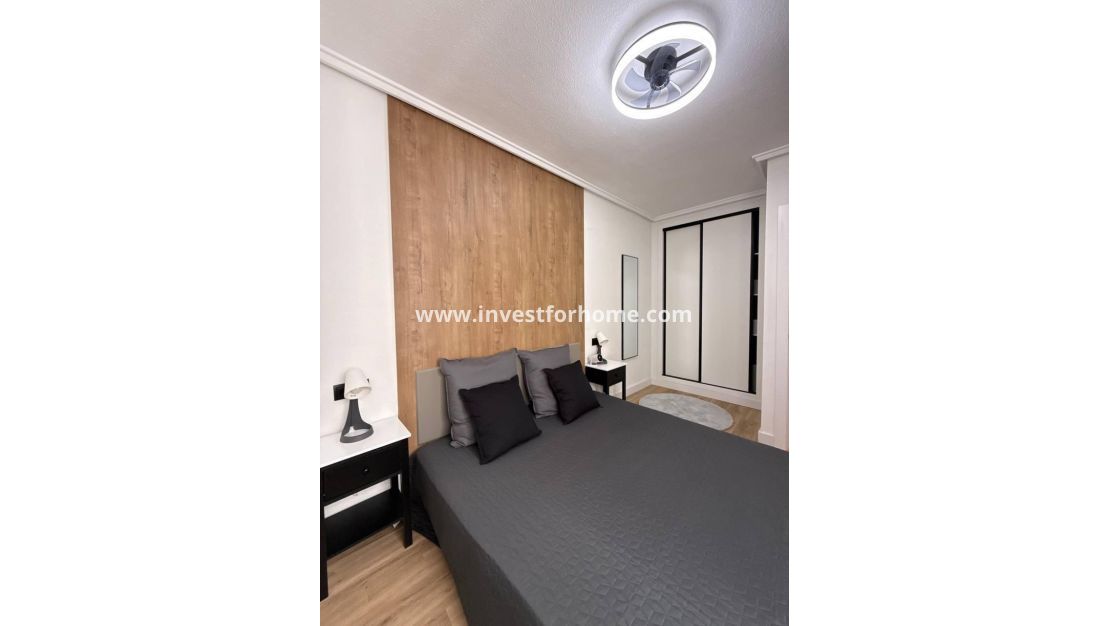 Reventa - Apartamento - Torrevieja - Playa del Cura
