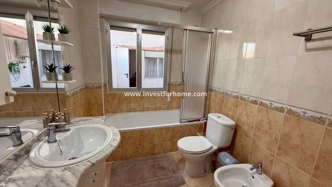 Reventa - Apartamento - Torrevieja - Playa del Cura