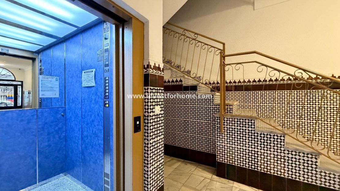Reventa - Apartamento - Torrevieja - Playa del Cura