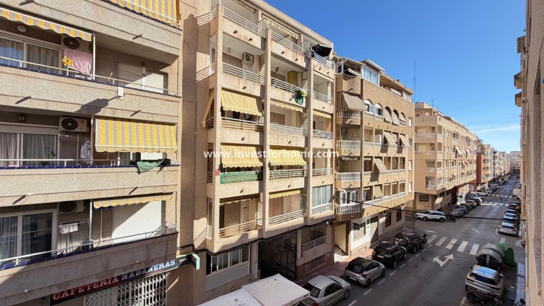 Reventa - Apartamento - Torrevieja - Playa del Cura