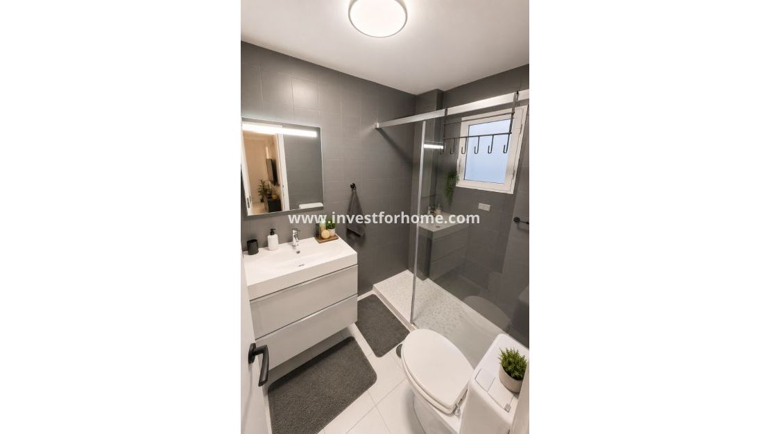 Reventa - Apartamento - Torrevieja - Playa Los Naufragos
