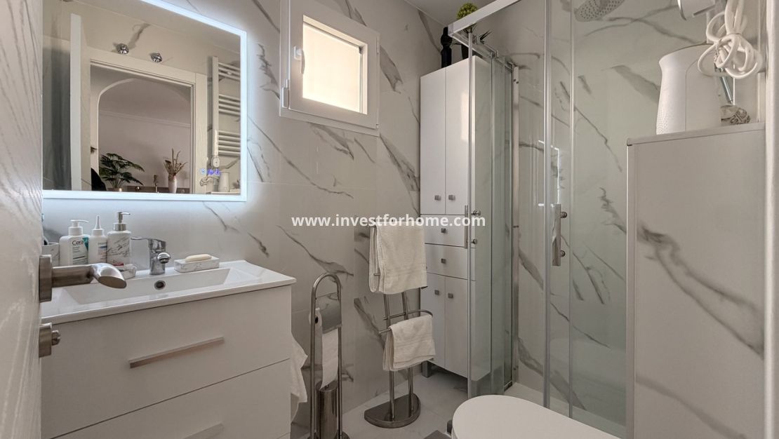 Reventa - Apartamento - Torrevieja - Urb. Calas Blancas III